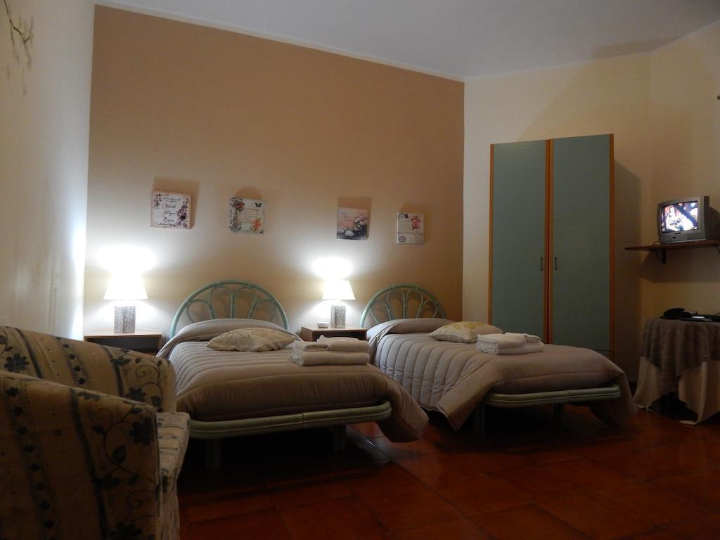 Hotel Il Platano Ottana Стая снимка