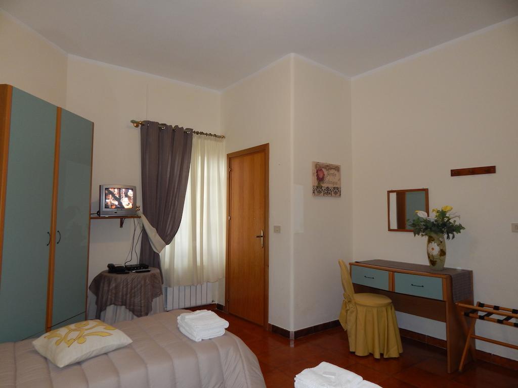 Hotel Il Platano Ottana Стая снимка